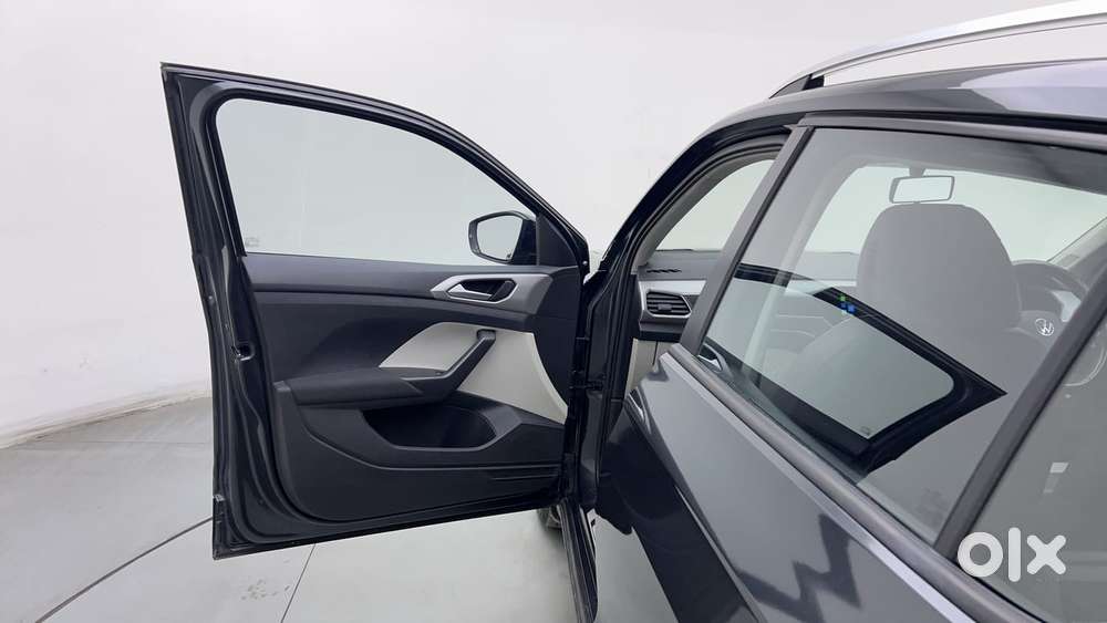 Volkswagen Taigun 1.0 Tsi Highline At, 2022, Petrol
