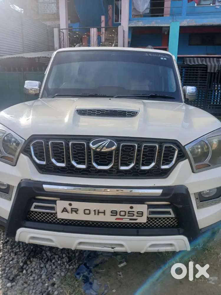 Mahindra Scorpio S6 Plus 2015