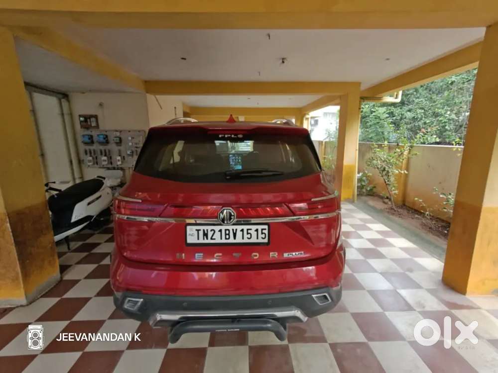 Mg Hector Plus 2024 Petrol Well Maintained