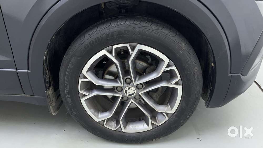 Skoda Kushaq 1.0 Tsi Style At, 2021, Petrol