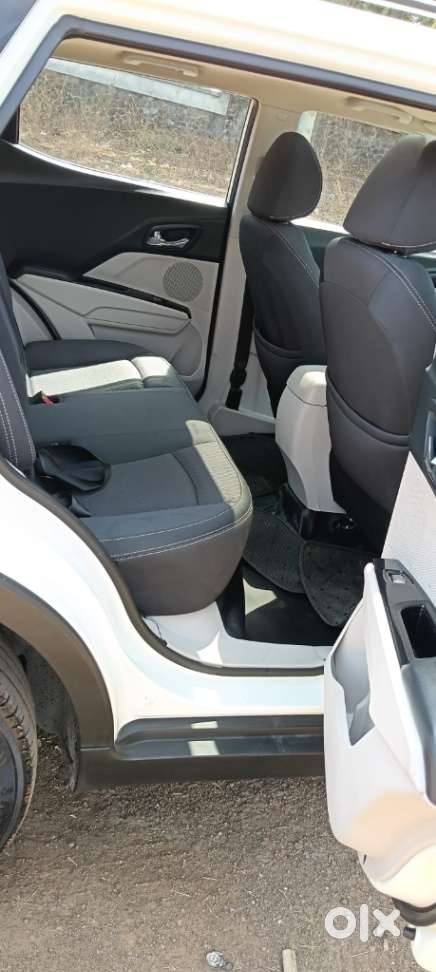 Mahindra Xuv300 W8 1.5 Diesel Dual Tone, 2021, Diesel