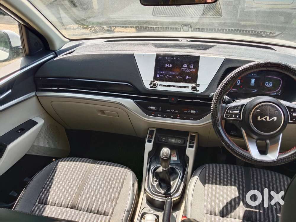 Kia Carens 1.4 Prestige Plus Turbo 7 Str, 2022, Petrol
