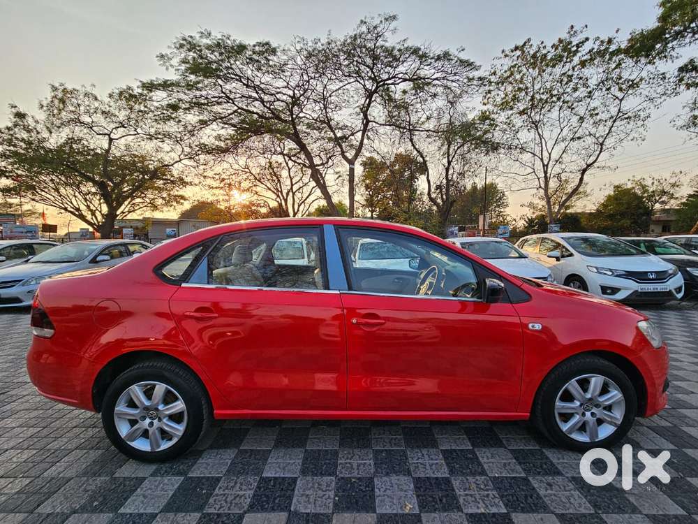 Volkswagen Vento 1.5 Highline Plus At 16 Alloy, 2012, Petrol