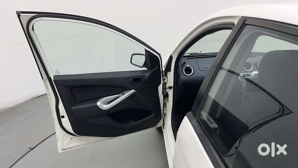 Ford Figo 1.2 Duratec Petrol Titanium, 2014, Petrol