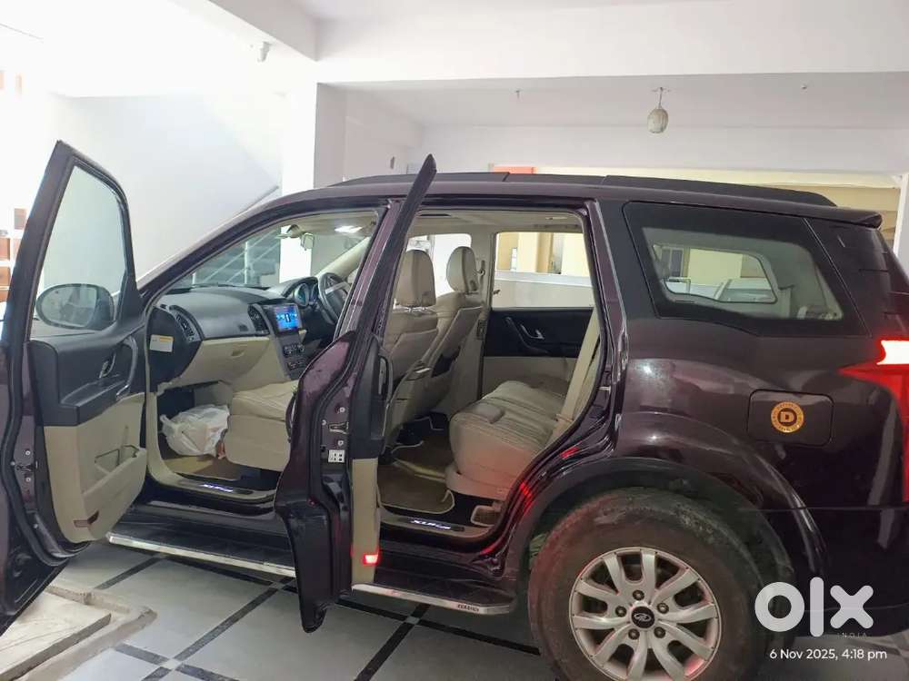 Mahindra Xuv500 W10  2016 Diesel 176000 Km Driven