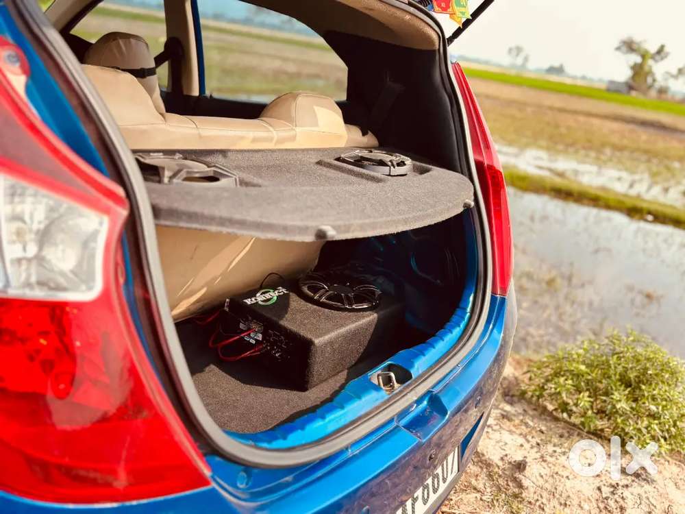 Hyundai Eon Magna+ , Blue (lifetime Tax Paid)