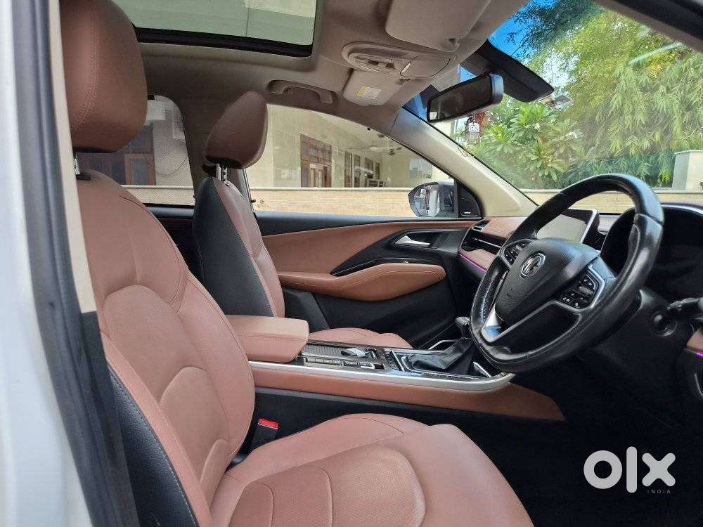 Mg Hector Plus Sharp Pro 1.5 Turbo Petrol Cvt 7 Str, 2023, Petrol