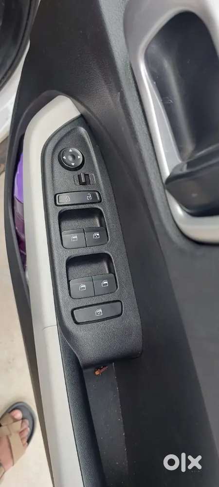 Hyundai Venue Mt Petrol 2024