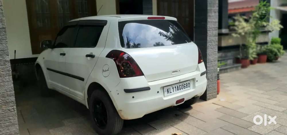 Maruti Suzuki Swift 2010