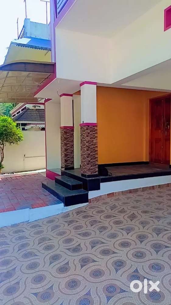 3BHK in Paruthippara