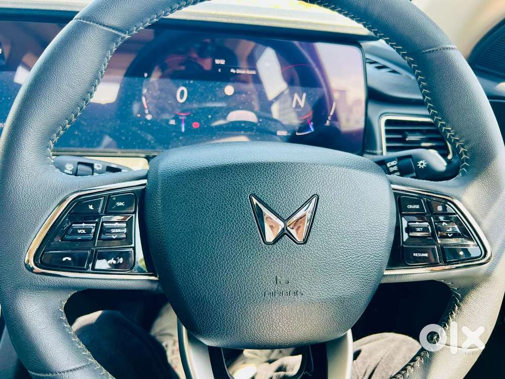 Mahindra Xuv700 2.2 Ax 7 Diesel Mt Str, 2024, Diesel