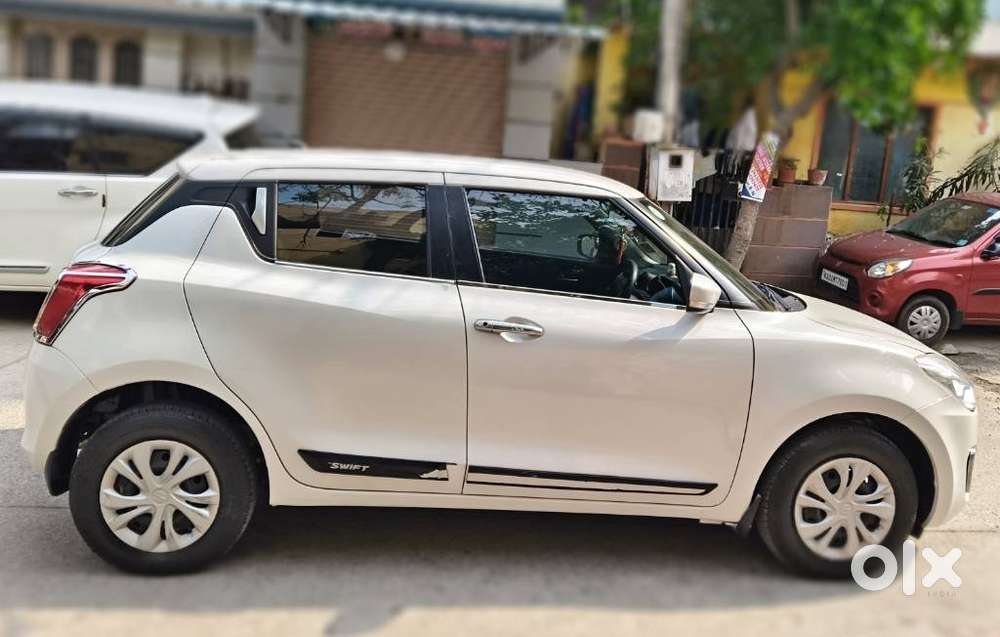 Maruti Suzuki Swift Vxi + Manual, 2020, Petrol