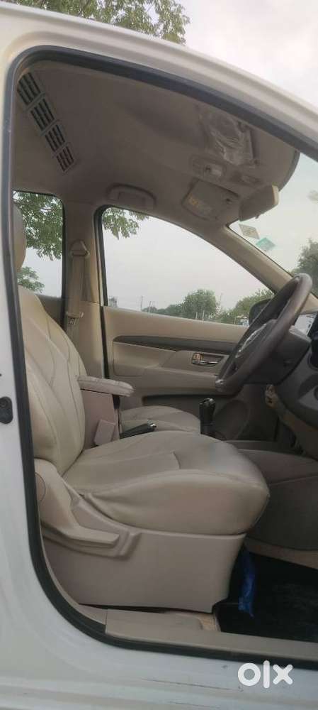 Maruti Suzuki Ertiga 2022-2023  Vxi, 2021, Petrol