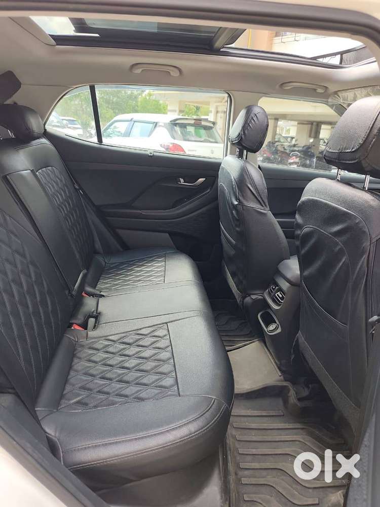 Creta - S Plus Knight Edition (23500 Km Driven)