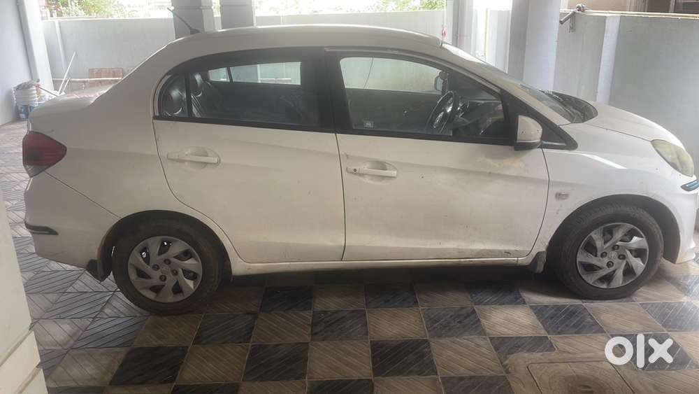 Honda Amaze 2016 Diesel Well Maintained