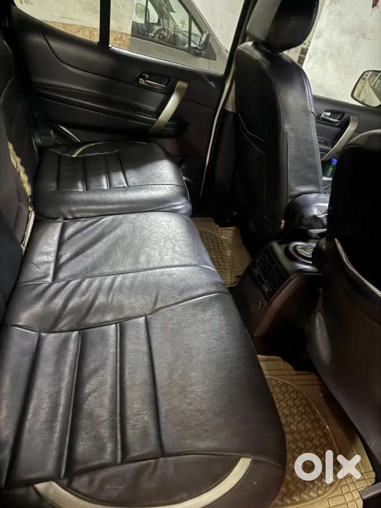 Tata Safari 4x4 2016