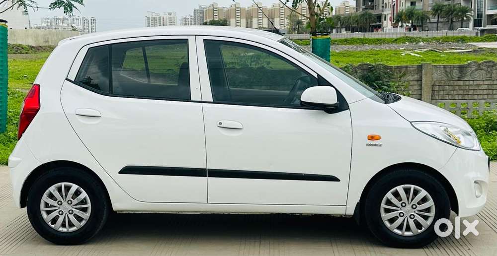 Hyundai I10 Sportz, 2016, Petrol