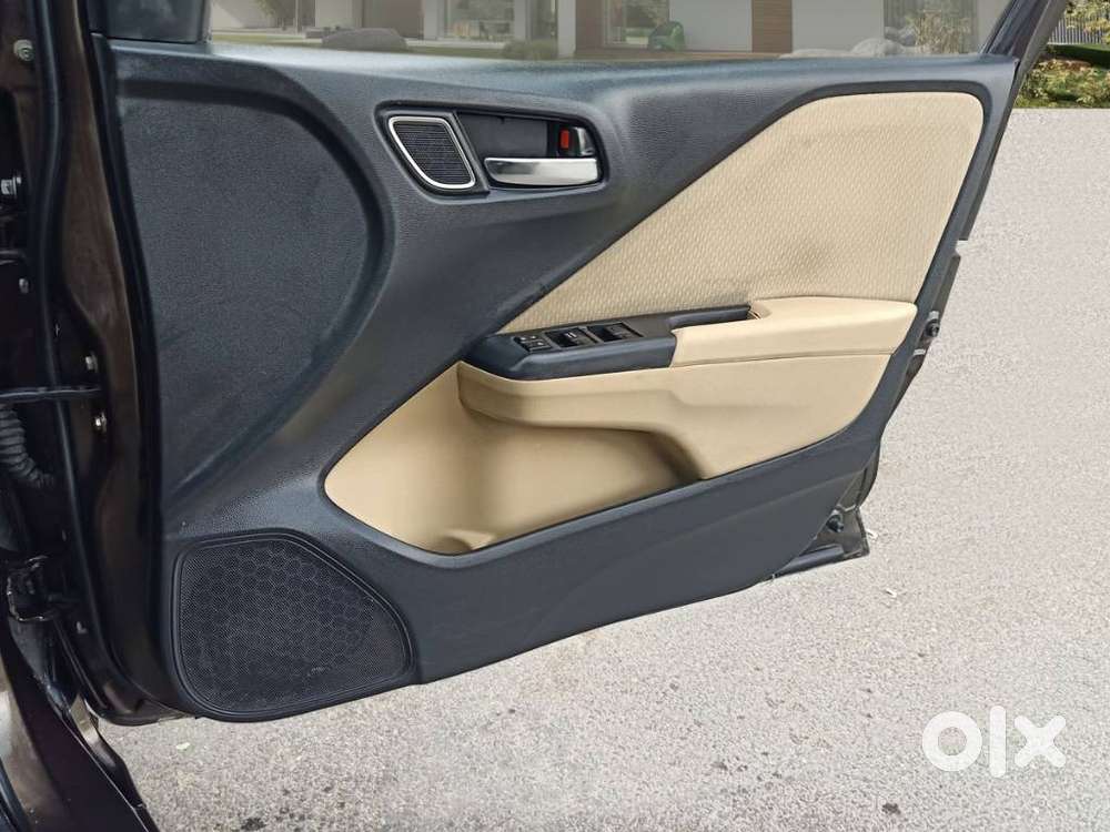 Honda City I-vtec V, 2018, Petrol