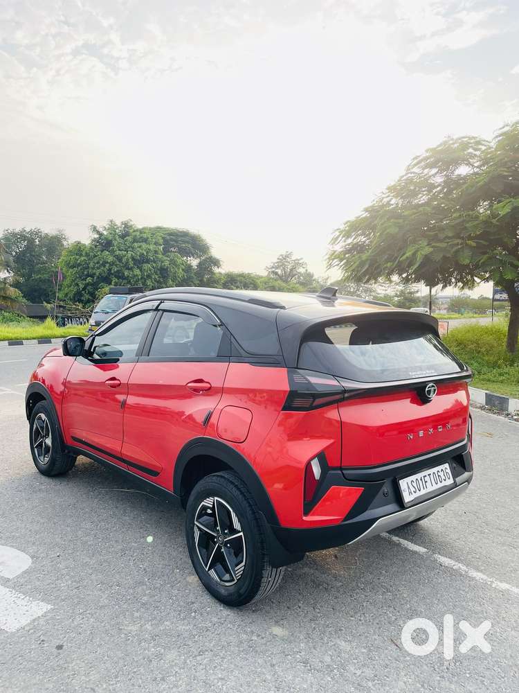 Tata Nexon Fearless Plus S 1.2 Revotron Petrol 6mt Dt, 2023, Petrol