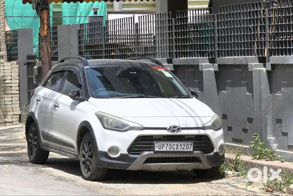 Hyundai I20 Active 2015 Top Model Diesel 80000 Km Driven