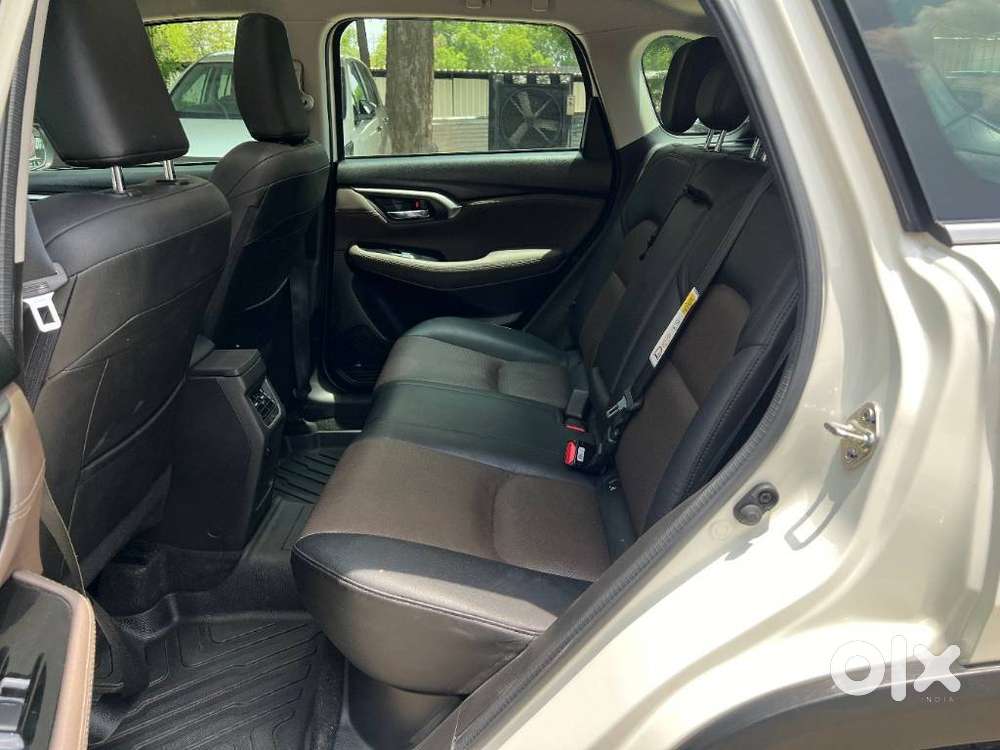 Toyota Urban Cruiser Hyryder 1.5 V Hybrid, 2023, Petrol