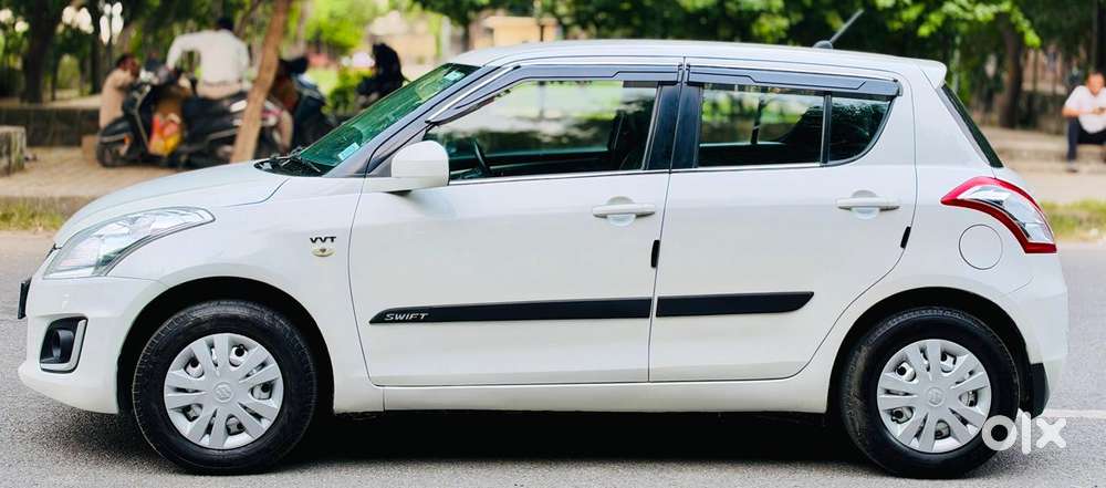 Maruti Suzuki Swift Lxi Optional-o, 2017, Cng & Hybrids
