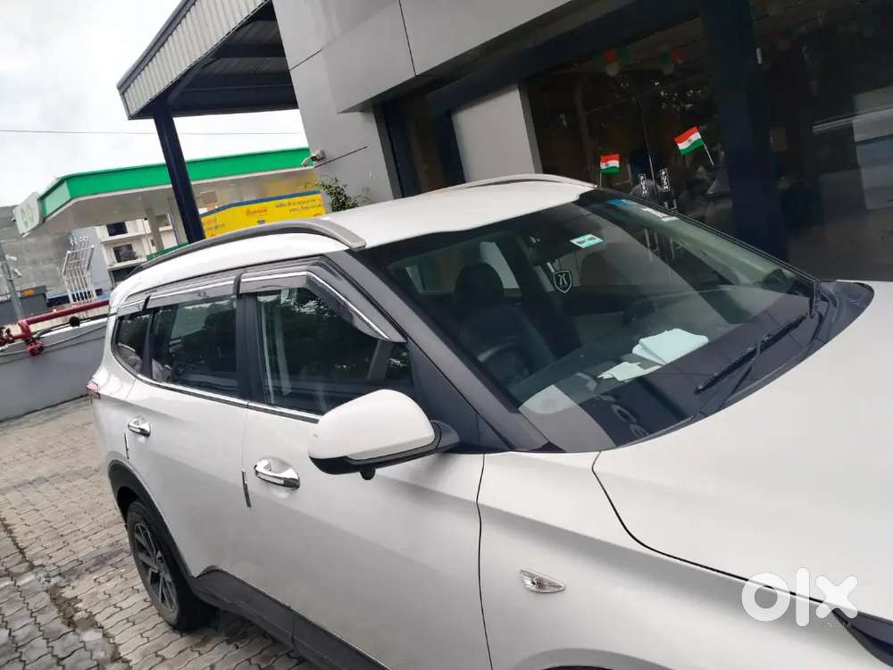 Kia Carens 1.4 Premium 2023