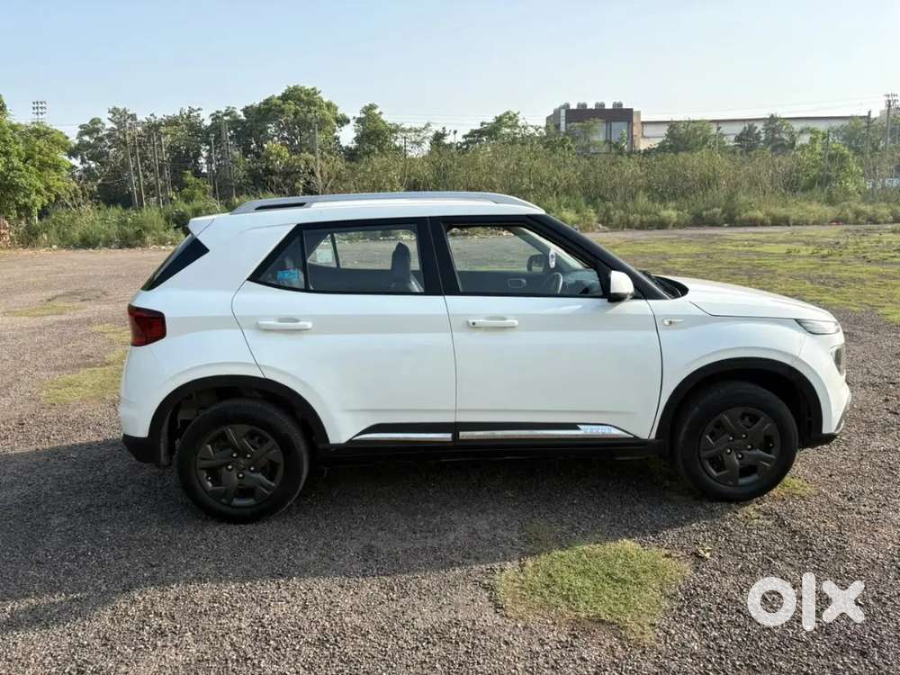 Hyundai Venue 2019 Petrol In Excellent Condition