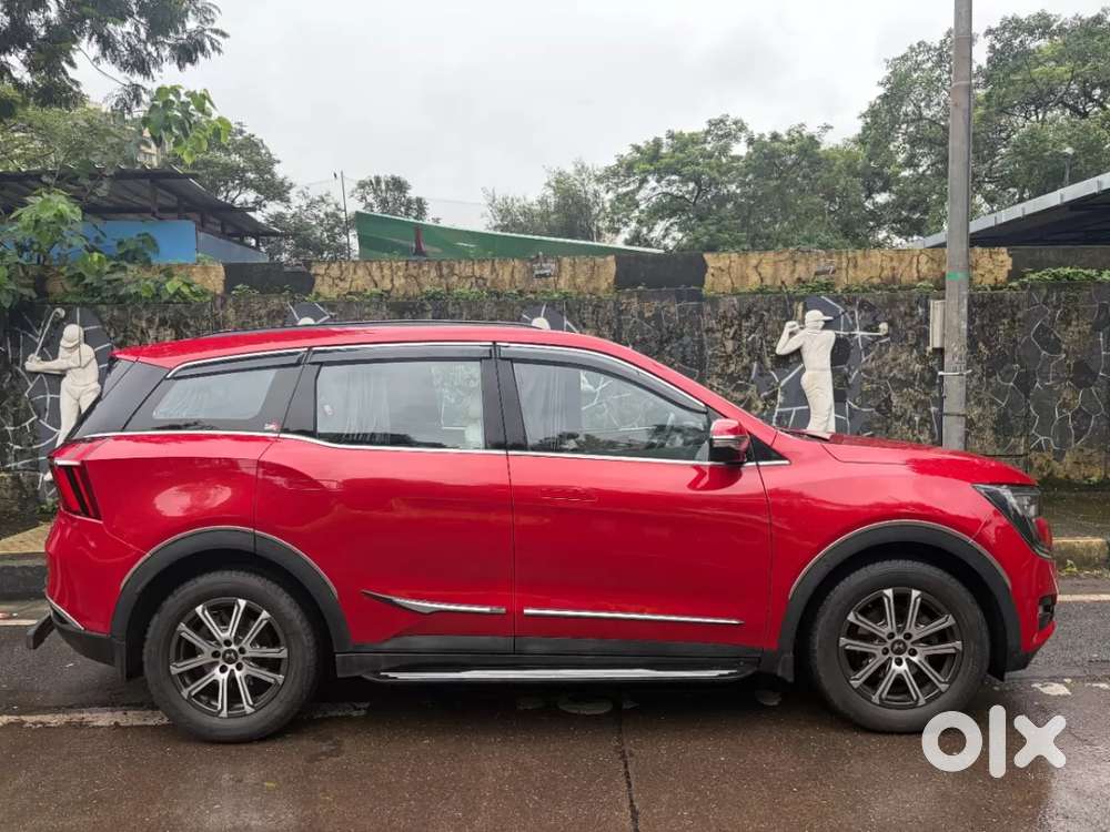 Mahindra Xuv700 2.0 Ax 7 Petrol At Str, 2023, Petrol