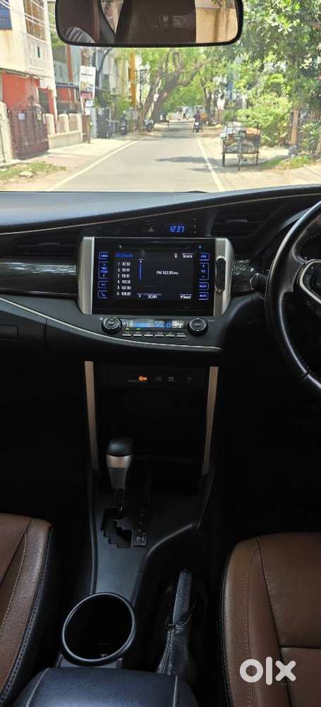 Toyota Innova Crysta 2.8z Automatic, 2017, Diesel