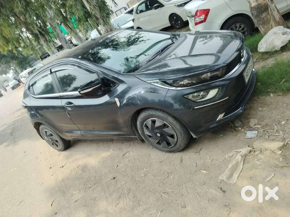 Tata Altroz 1.2 Xe Rhytm Petrol, 2020, Petrol