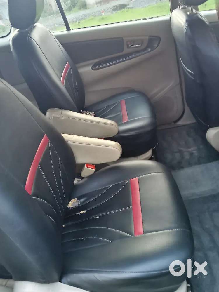 Toyota Innova 2.5 G 2014 Diesel 7 Str