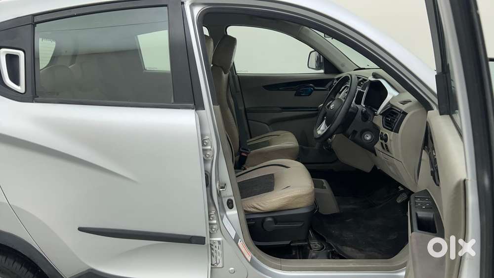 Mahindra Kuv 100 Mfalcon G80 K8 5str, 2016, Petrol