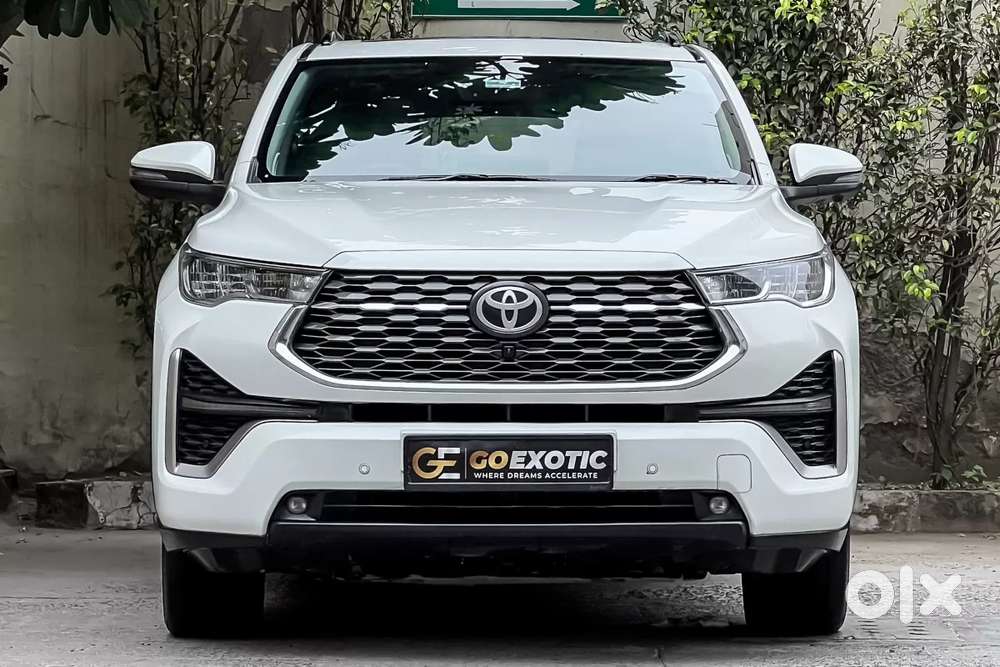 Toyota Innova Hycross 2.0 Zx Hybrid 7 Str, 2023, Petrol