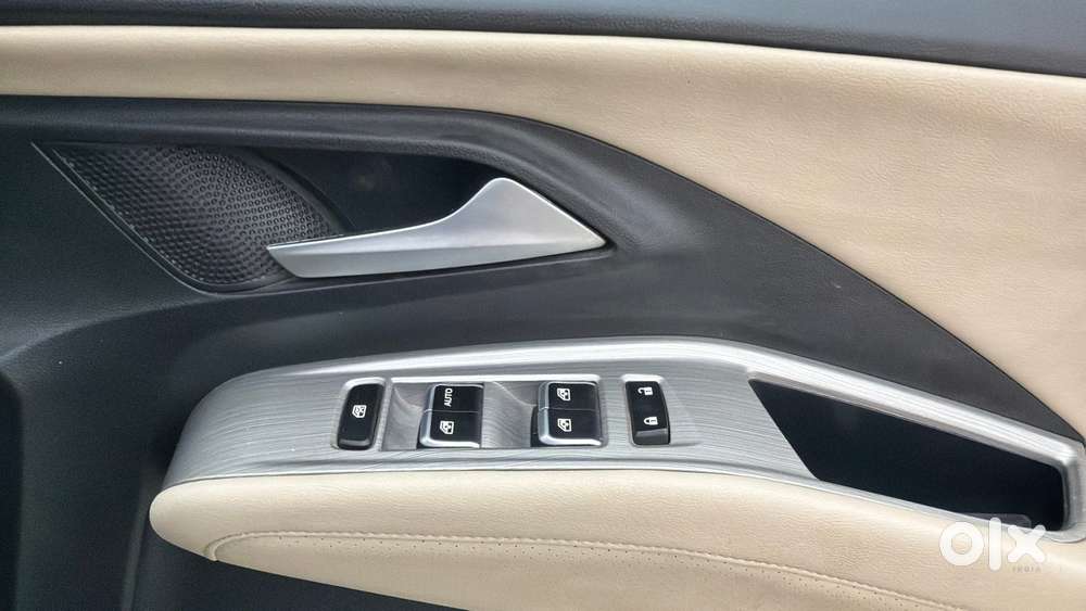 Mg Hector Sharp Pro 1.5 Turbo Cvt, 2023, Petrol