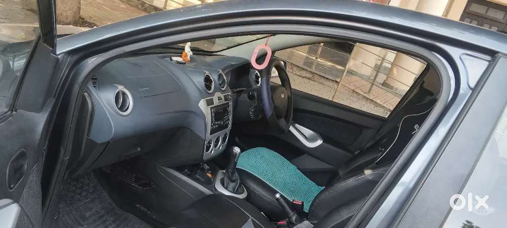 Ford Figo Titanium 2013