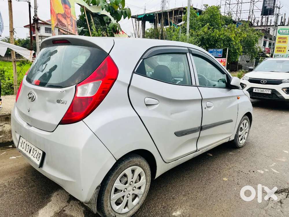 Hyundai Eon 2017 Petrol 28000 Km Driven