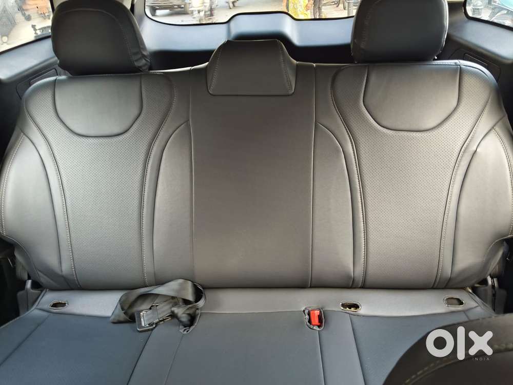Mahindra Xuv700 2.2 Ax 5 Diesel Mt Str, 2022, Diesel