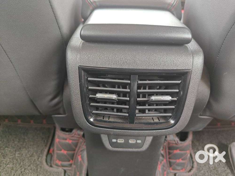 Skoda Kushaq, 2022, Petrol