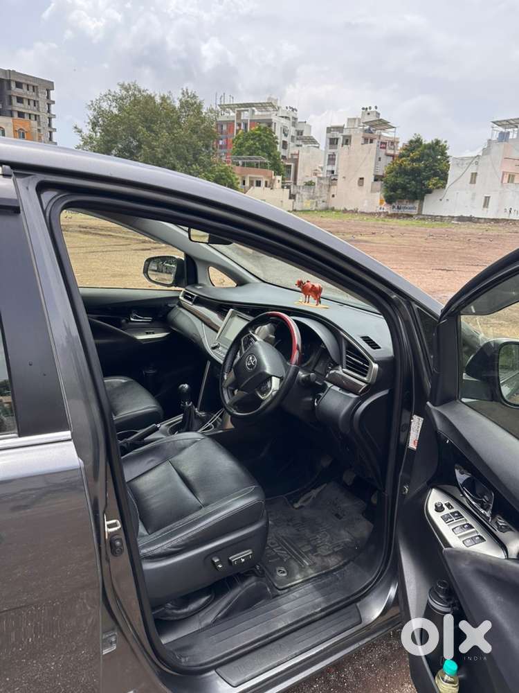 Toyota Innova Crysta 2019