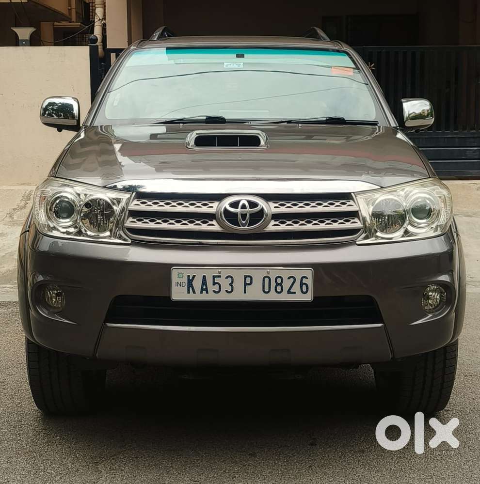 Toyota Fortuner 3.0 4x4 Manual, 2010, Diesel