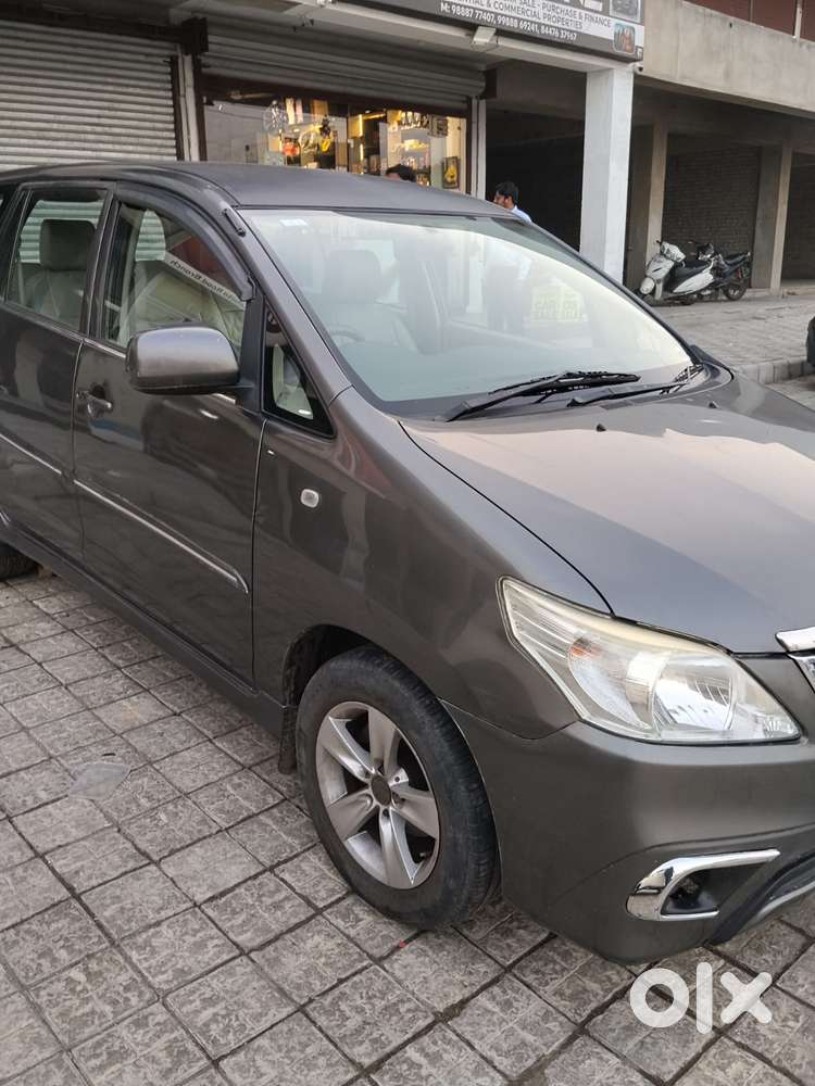 Toyota Innova 2.5 G (diesel) 7 Seater, 2013