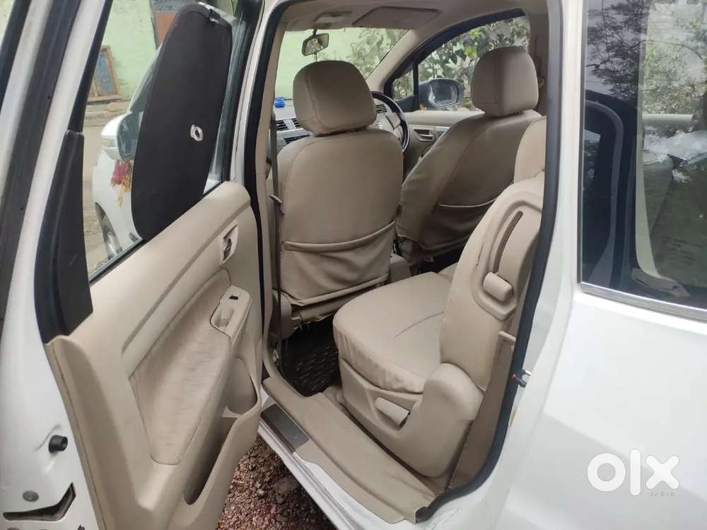 Maruti Suzuki Ertiga 2012