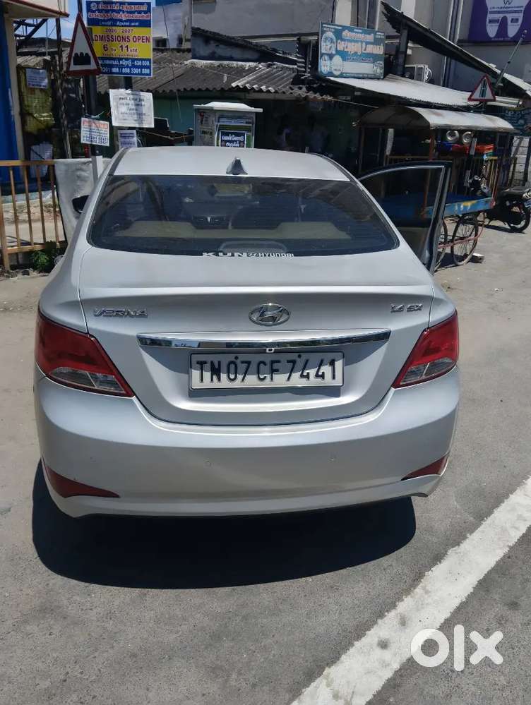 Hyundai Verna 2016