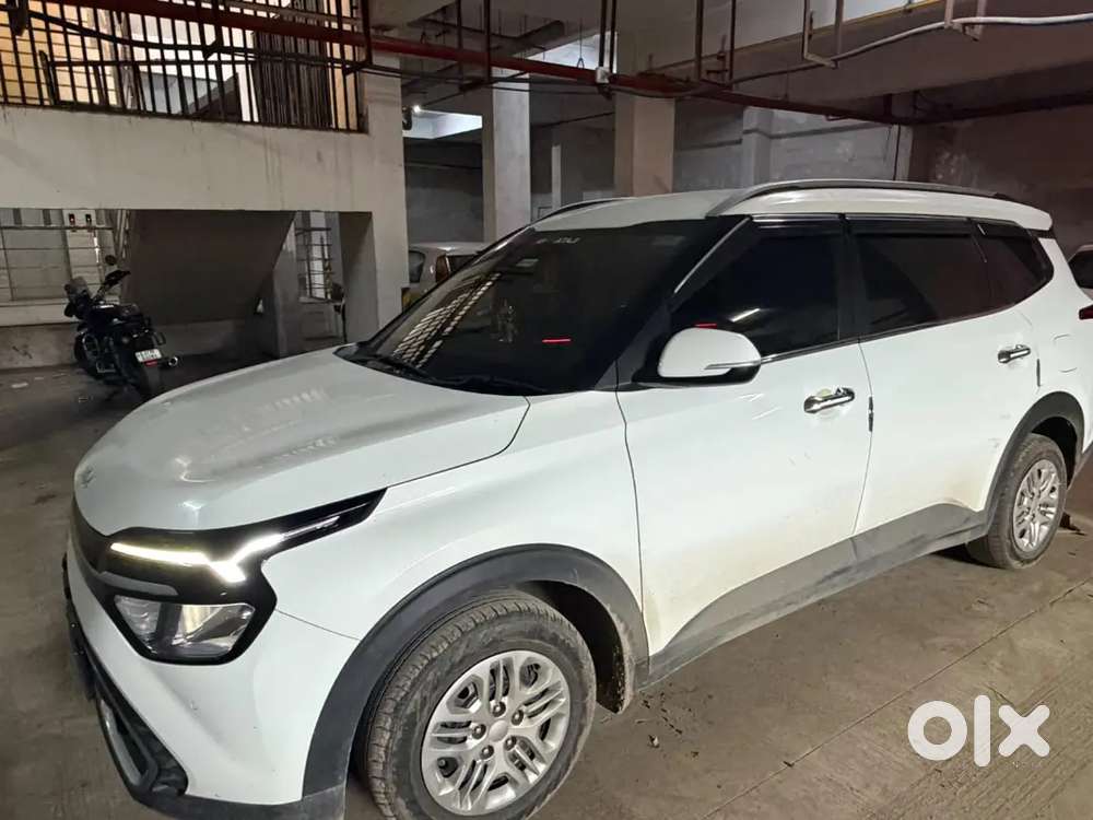 Kia Carens Prestige (o) Petrol