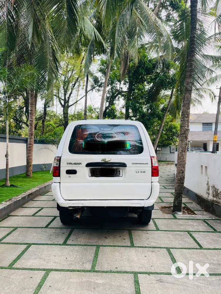 Chevrolet Tavera 2010