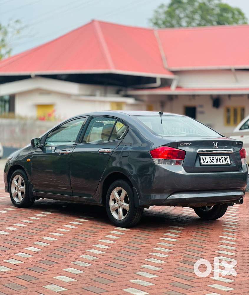 Honda City 2011-2013 V At Exclusive, 2010, Petrol