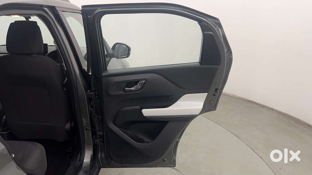 Tata Punch Pure, 2025, Petrol