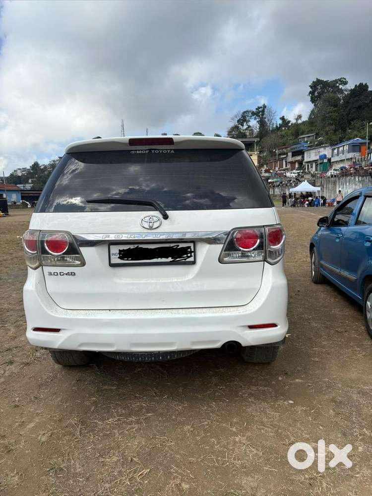 Toyota Fortuner 2015 Diesel 133000 Km Driven