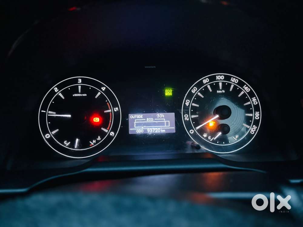 Toyota Innova Crysta 2.4 G Mt, 2017, Diesel